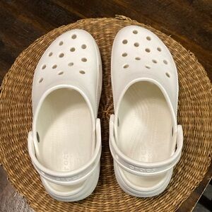 🔥$25🔥CROCS White Sandals with Versatile Heel Strap Size 9 W